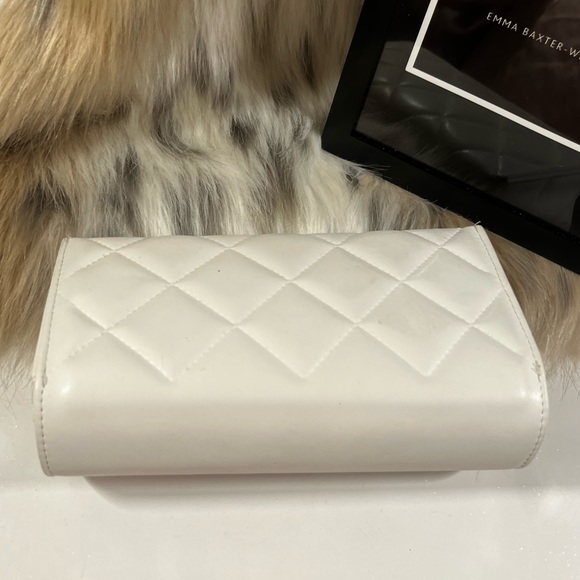 💎Chanel Mirrored Sunglasses with case & lens cloth - EUC, black & silver - Picture 5 of 11